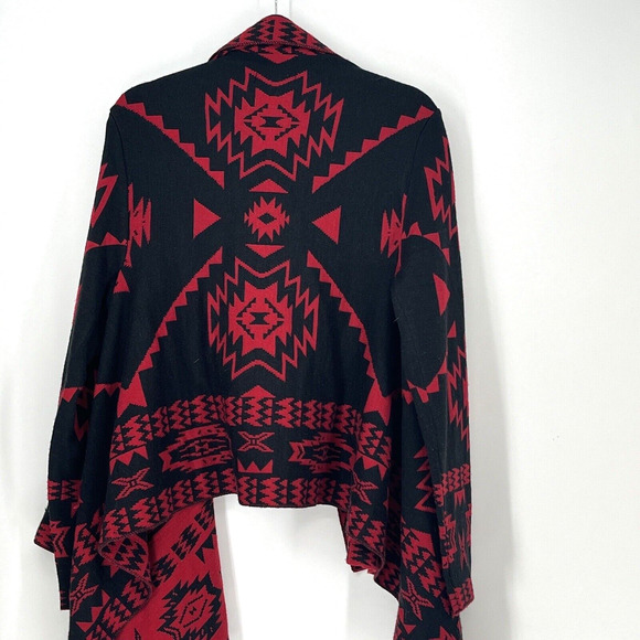 Jeans By Buffalo Cardigan Medium Red Aztec Southwest Open Front Waterfall - Picture 4 of 4